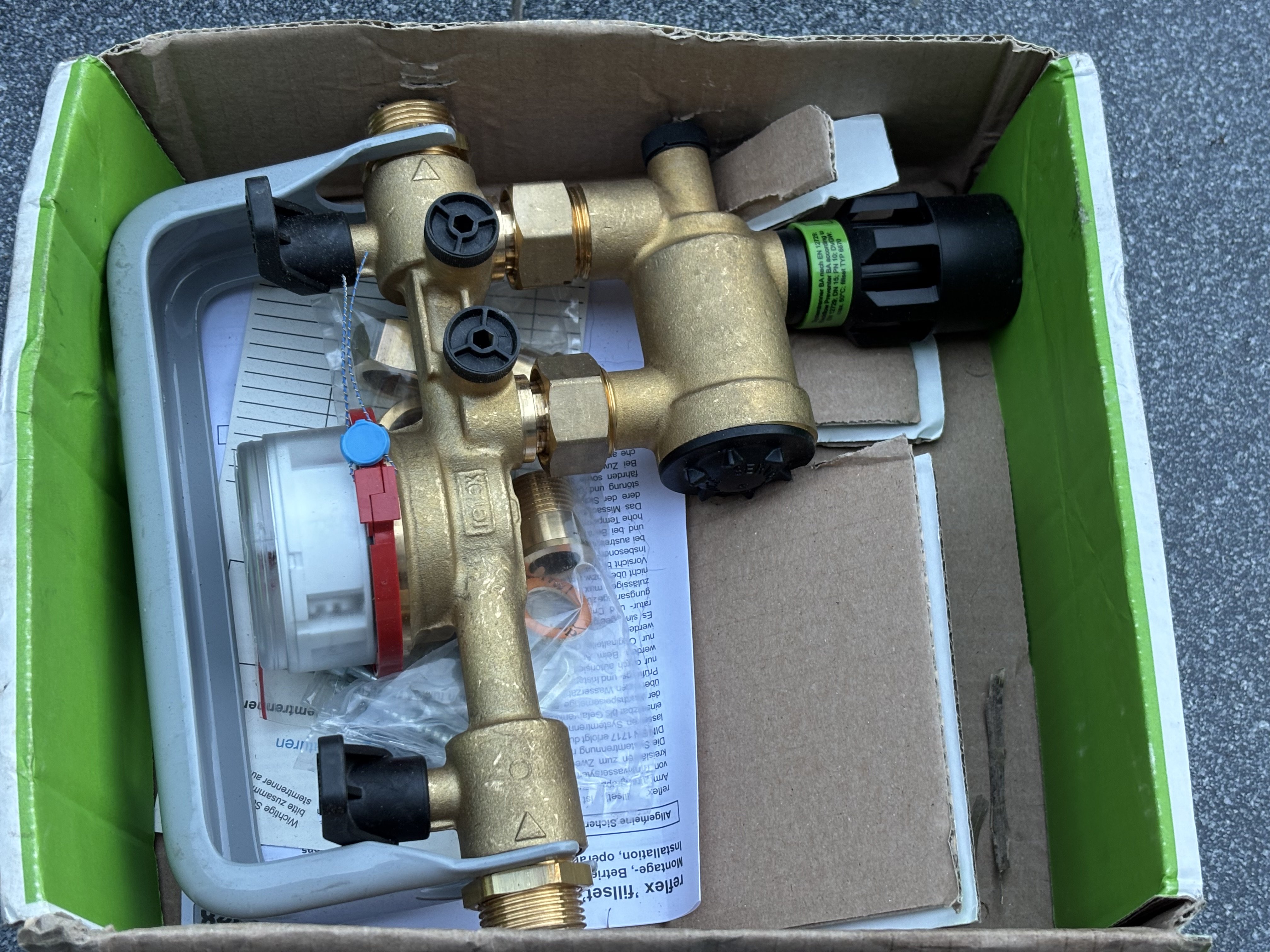 Zestaw przyłączeniowy Reflex Fillset 6811105 z wodomierzem - nowy, z likwidacji sklepu