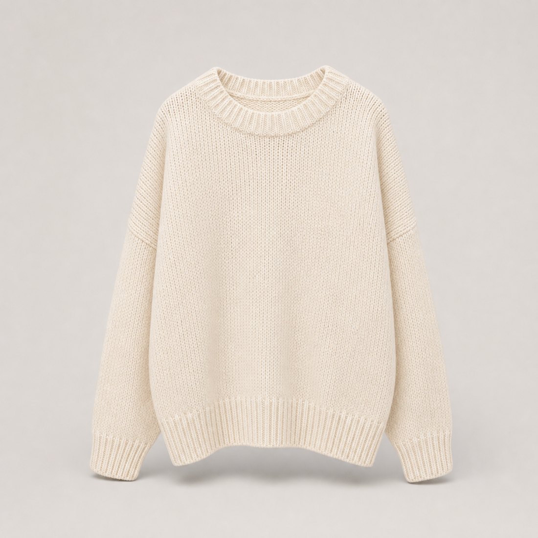 Sweter oversize damski - kremowy